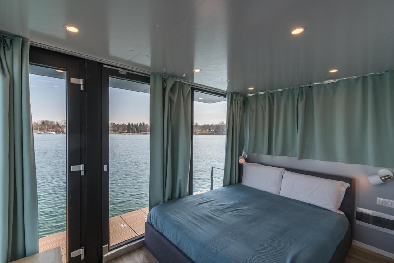 Готель La Dolce Vita House Boat Lisanza Екстер'єр фото